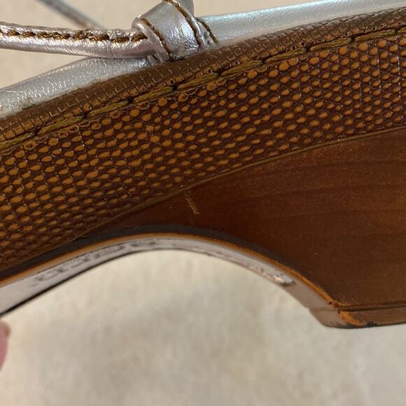 Born Silver Metallic Strappy Leather Sandals Size 8 - Picture 7 of 12